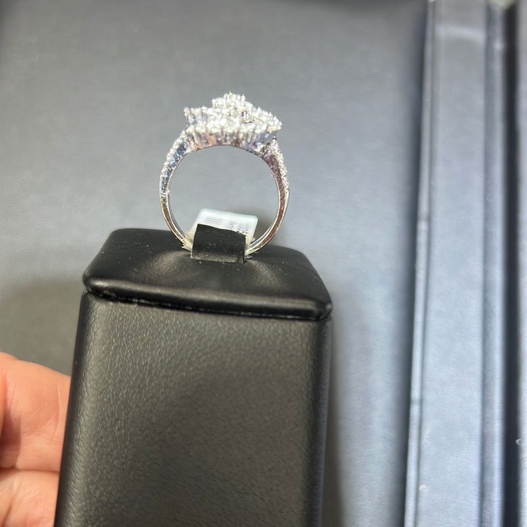 1.50 CTW Diamond Cocktail Ring in Luxurious 18Kt White Gold